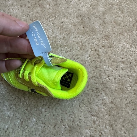 Nike Infant Off-White X Air Force 1 Low CB 'VOLT' Size: 3C - Picture 4 of 10